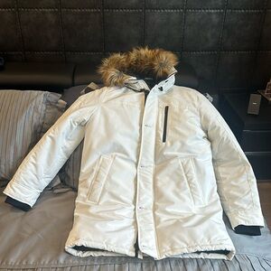 GUESS Mens Heavyweight Hooded Parka Jacket Removable Faux Fur Trim, Winter White
